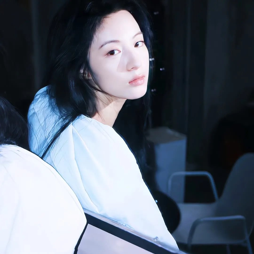 丽拉之谜封面