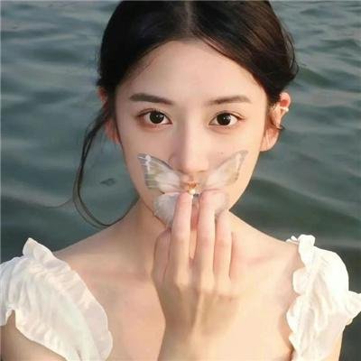 毒枭女煞星封面